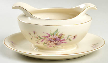 ARA42 Gravy Boat with Attached Underplate