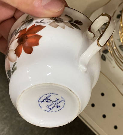 6293 Footed Cup