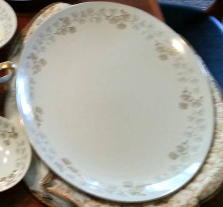 Montecito Pine 16" Oval Serving Platter by ACI