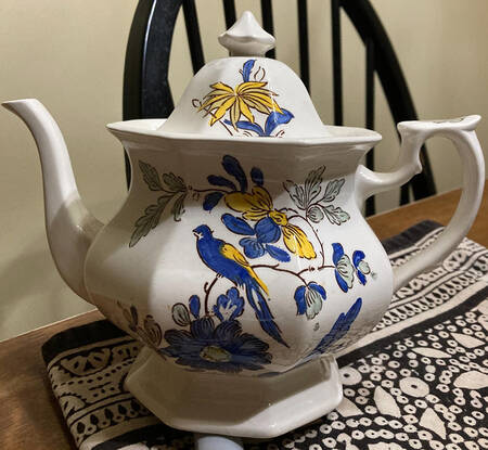 India Parrot Blue (Cream) Teapot & Lid