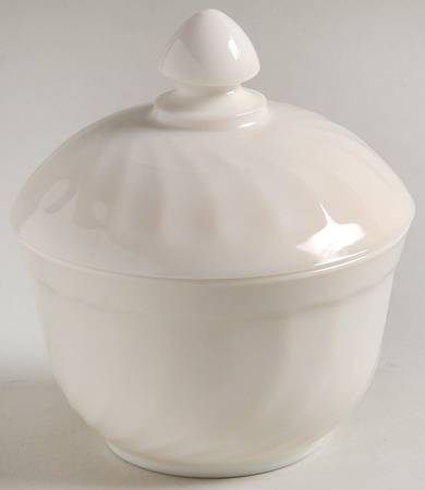 Trianon Ivory Sugar Bowl & Lid by Arcopal