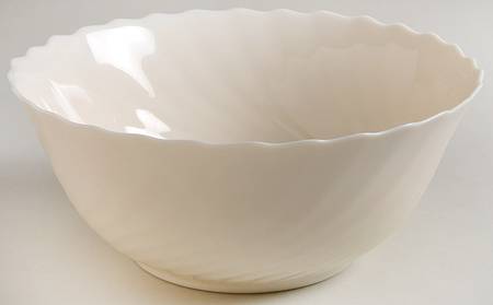 Trianon Ivory 9" Round Vegetable Bowl