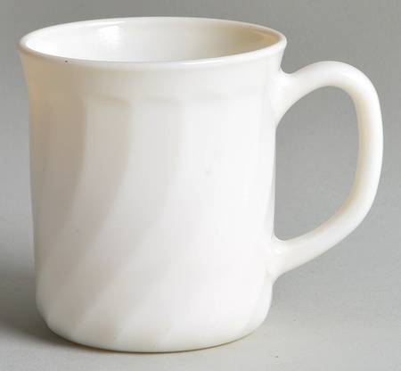 Trianon Ivory Mug