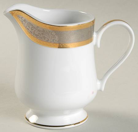 Buckingham (5033, Wide Encrusted Band) Creamer