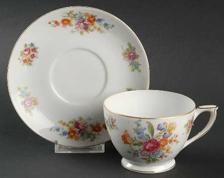AIC17 Footed Cup & Saucer Set