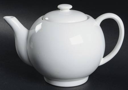 White Teapot & Lid
