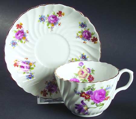 C1198 Flat Cup & Saucer Set
