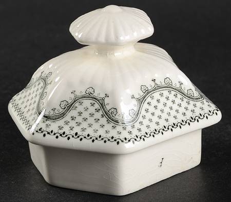 Minuet Black (Older, Wm  Adams Bcskstmp) Lid for Teapot