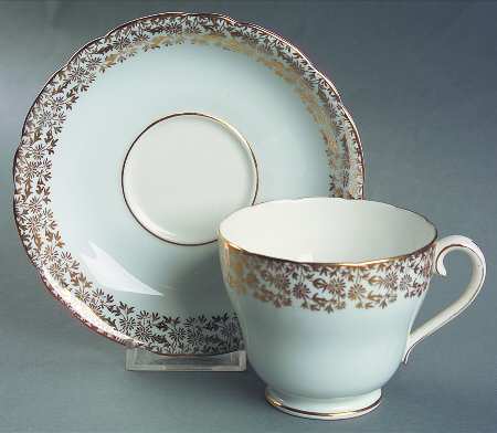 ADD22 Footed Cup & Saucer Set