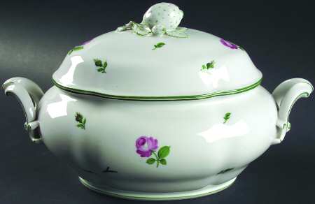 Vienna Rose Oval Covered Vegetable