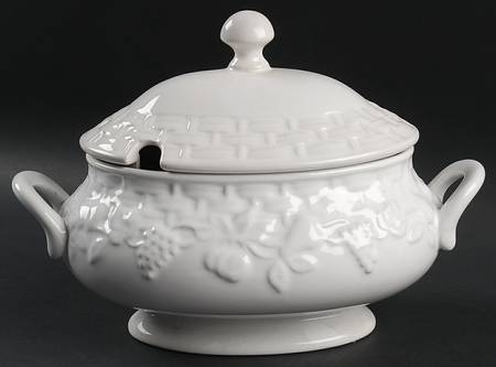 Fruit Arbor Oval Tureen & Lid