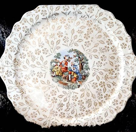 ATS25 Square Handled Cake Plate
