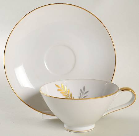 Duet Footed Cup & Saucer Set