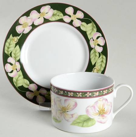 Dogwood Flat Cup & Saucer Set