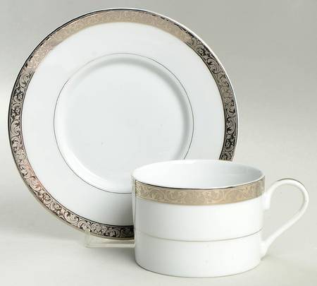 Windsor Platinum Flat Cup & Saucer Set