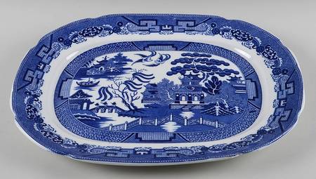 Willow Blue (Scalloped) 17" Oval Serving Platter