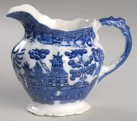 Willow Blue (Scalloped) Creamer