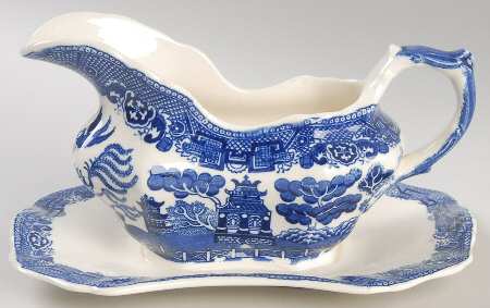 Willow Blue (Scalloped) Gravy Boat with Attached Underplate