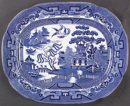 Willow Blue (Scalloped) 13" Oval Serving Platter