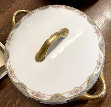 ADF6 Round Covered Vegetable