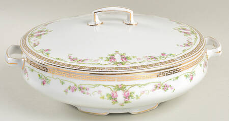8607 Round Covered Vegetable