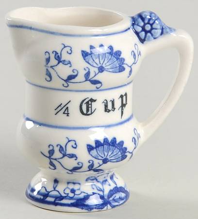 Blue Onion 1/4 Cup Measuring Cup with Spout