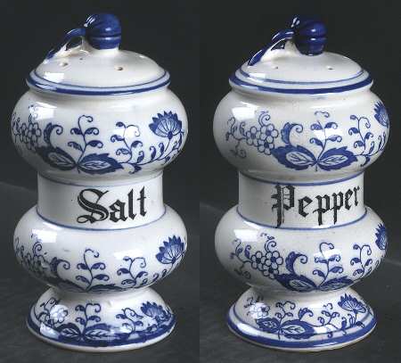 Blue Onion Oversized Salt & Pepper Set