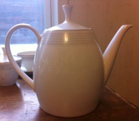 ARZ73 Teapot & Lid