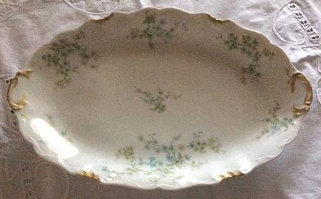 AHR353 9" Oval Vegetable Bowl