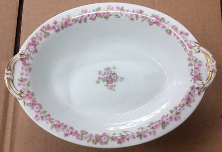 AHR366 10" Oval Vegetable Bowl