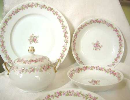 AHR366 Sugar Bowl & Lid