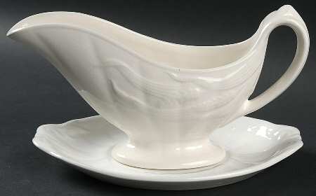 Ceres White Gravy Boat & Underplate