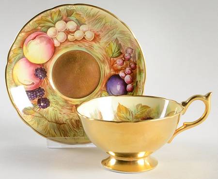 7956 Footed Cup & Saucer Set