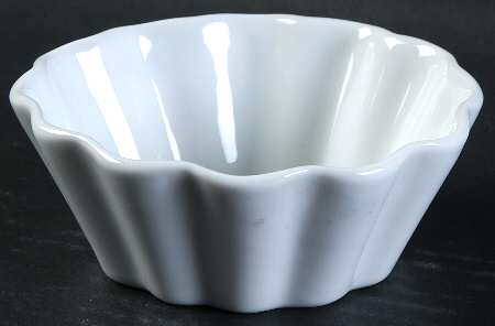 Classic Whiteware Medium Round Fluted Bowl
