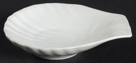 Classic Whiteware Small Shell Shaped Dish