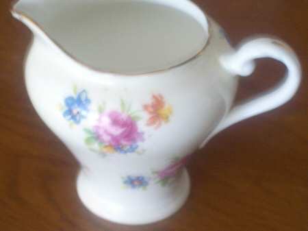 H652 Creamer