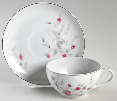 ART25 Flat Cup & Saucer Set