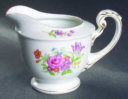 Dresdenia Creamer by Aladdin