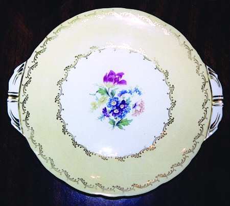 C280 Handled Cake Plate