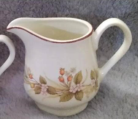Autumn Berry Creamer