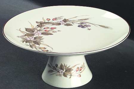 Autumn Berry Footed Cake Plate
