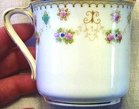 AOP1 Flat Cup