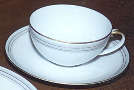 ARZ101 Flat Cup & Saucer Set