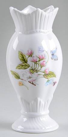 Nature's Delights 6" Windsor Vase