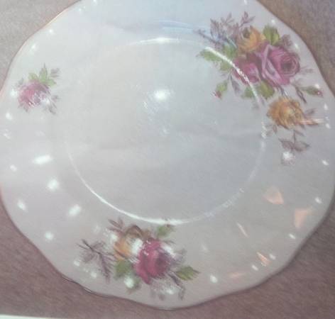 H325 Salad Plate