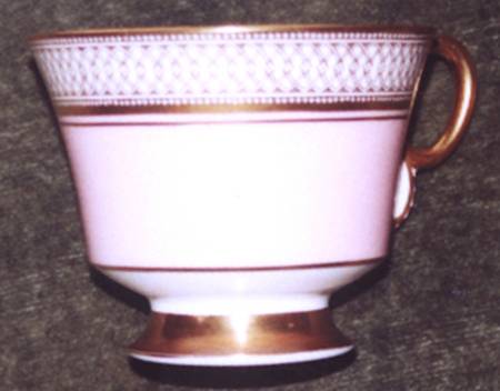 ADD42 Footed Cup