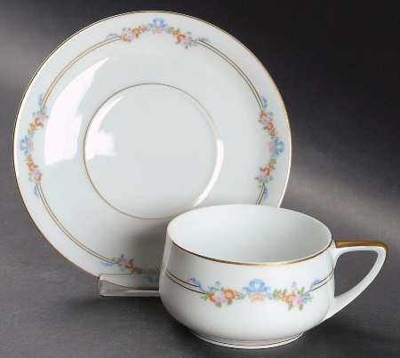 ANT1 Flat Cup & Saucer Set