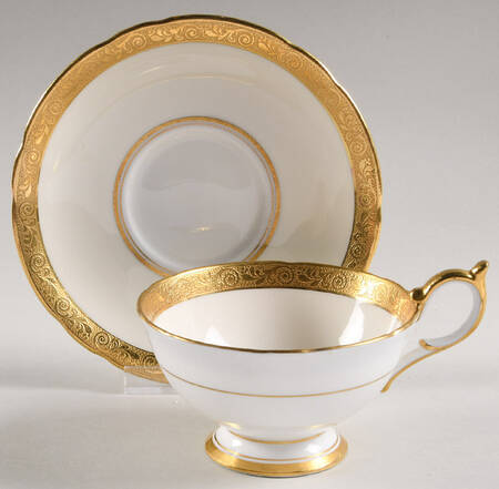 Footed Cup & Saucer Set