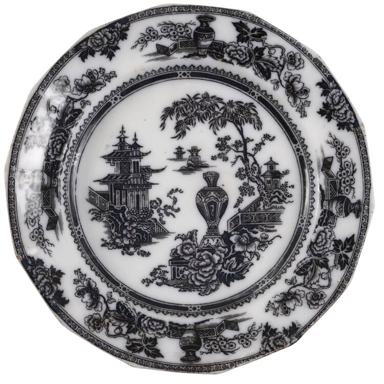 Jeddo Black Salad Plate