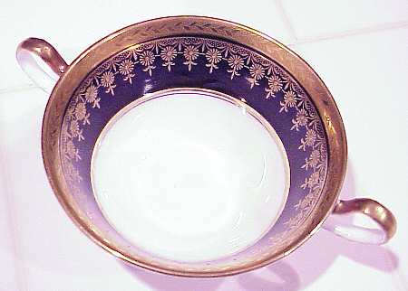 Wilton Footed Cream Soup Bowl